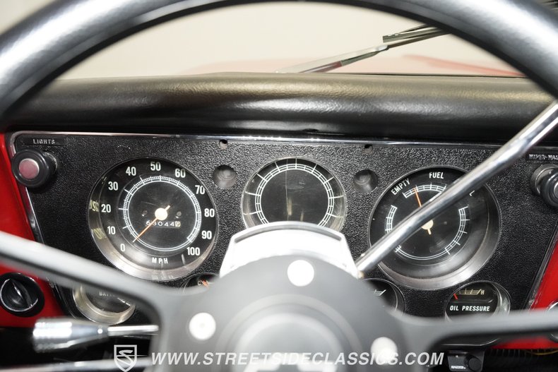 Unknown-C10-1970-Red-Black-48