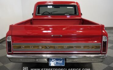 Unknown-C10-1970-Red-Black-5