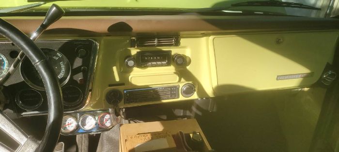 Unknown-C10-1970-Yellow-1