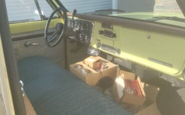 Unknown-C10-1970-Yellow-14