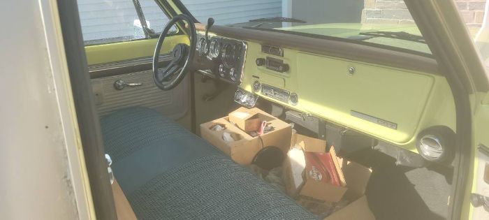 Unknown-C10-1970-Yellow-9