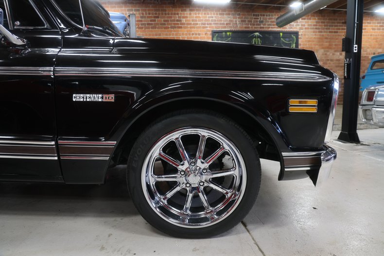 Unknown-C10-1971-Black-Black-10