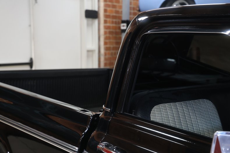 Unknown-C10-1971-Black-Black-15