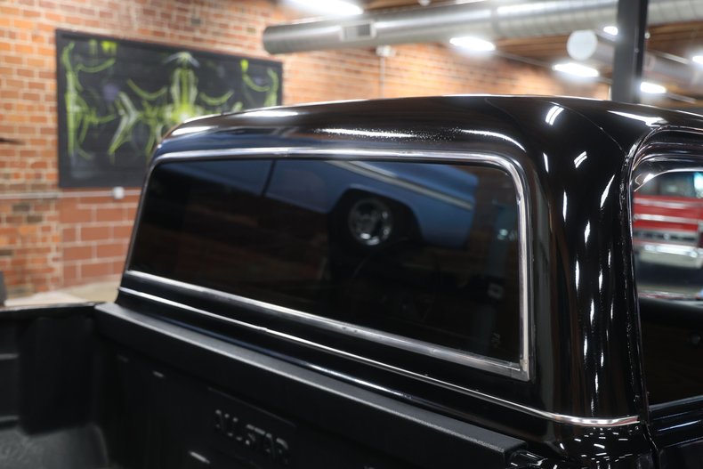 Unknown-C10-1971-Black-Black-17