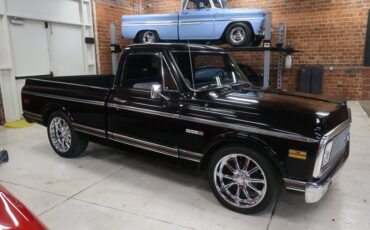 Unknown-C10-1971-Black-Black-20