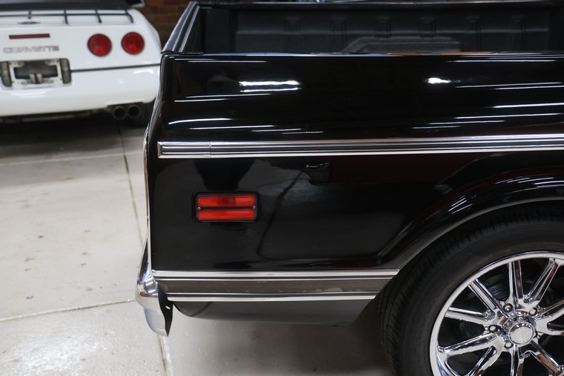 Unknown-C10-1971-Black-Black-23