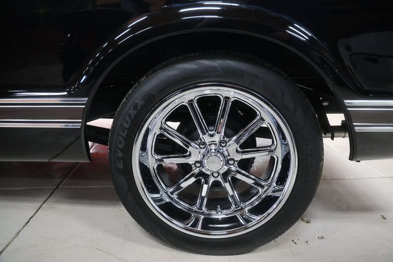 Unknown-C10-1971-Black-Black-35
