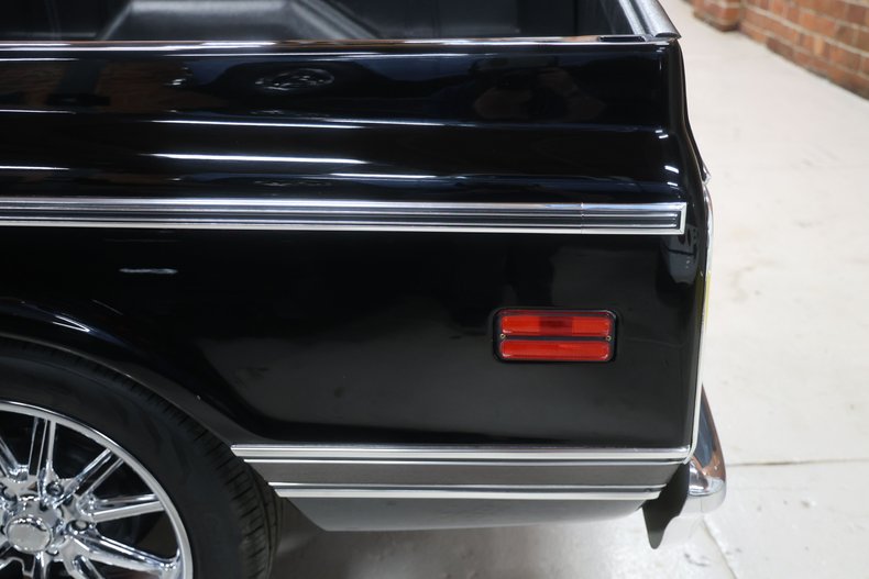 Unknown-C10-1971-Black-Black-37