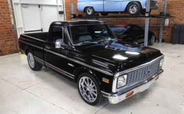 Unknown-C10-1971-Black-Black