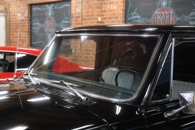 Unknown-C10-1971-Black-Black-40
