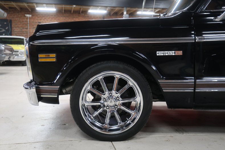 Unknown-C10-1971-Black-Black-47