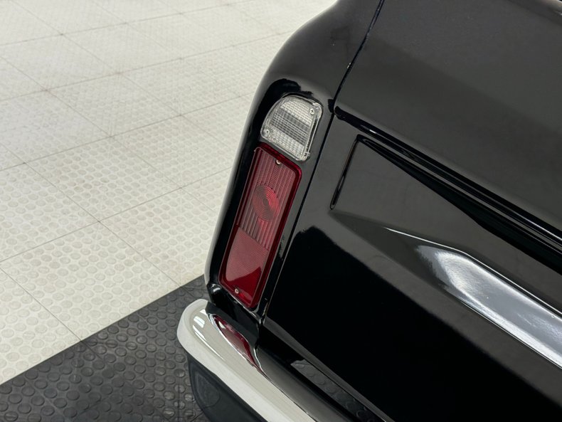 Unknown-C10-1971-Black-Red-18