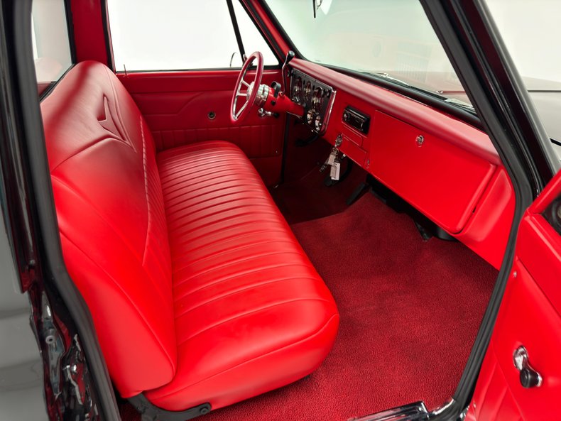 Unknown-C10-1971-Black-Red-37