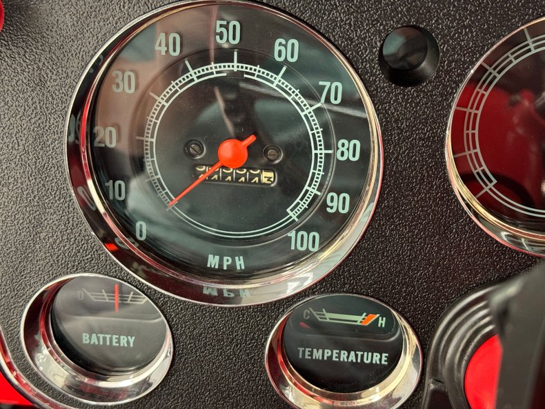 Unknown-C10-1971-Black-Red-40
