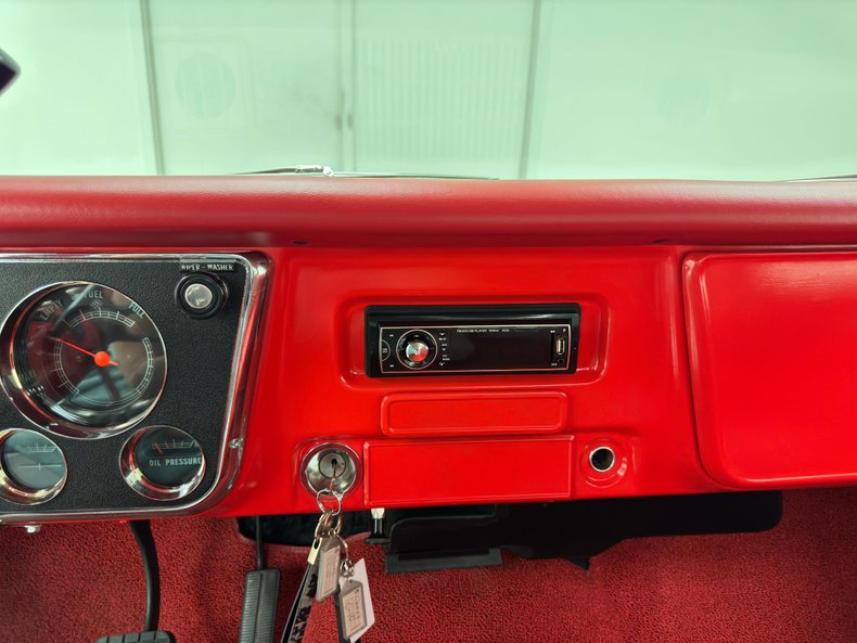 Unknown-C10-1971-Black-Red-41