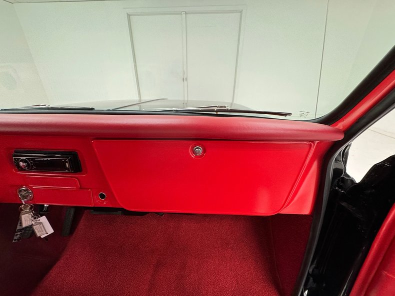 Unknown-C10-1971-Black-Red-42
