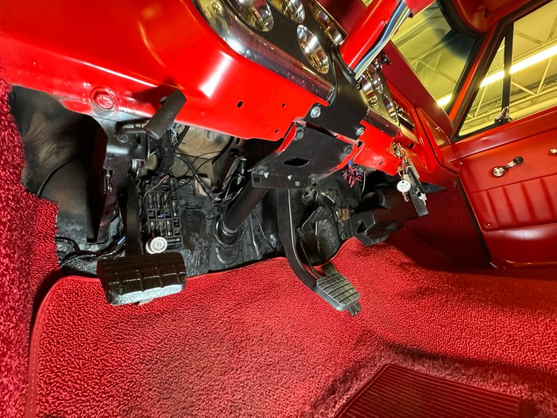 Unknown-C10-1971-Black-Red-43
