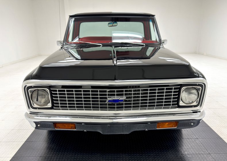 Unknown-C10-1971-Black-Red-7