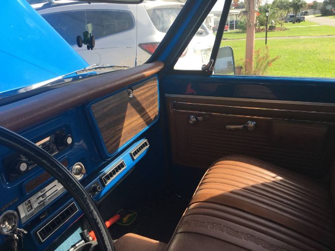 Unknown-C10-1971-Blue-8