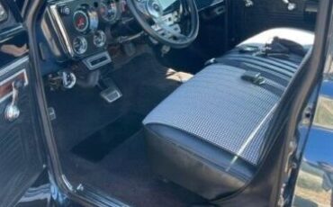 Unknown-C10-1971-Custom-BlackWhite-Houndsto-3