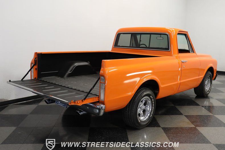 Unknown-C10-1971-Orange-Black-44