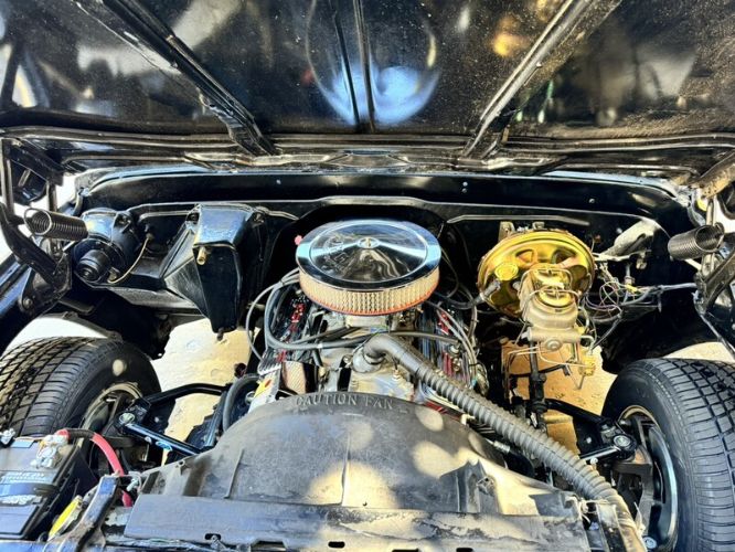 Unknown-C10-1972-Black-Black-14