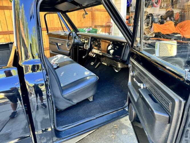 Unknown-C10-1972-Black-Black-16
