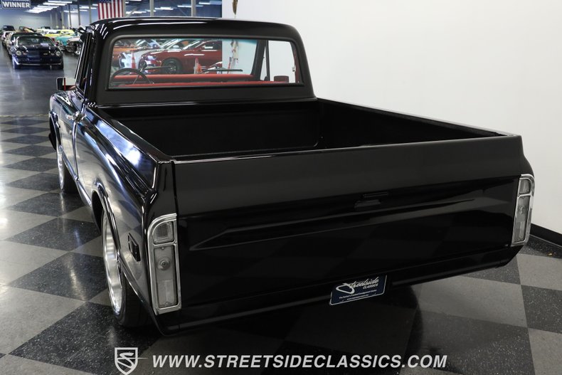 Unknown-C10-1972-Black-Red-16