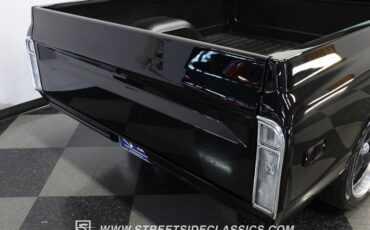 Unknown-C10-1972-Black-Red-29