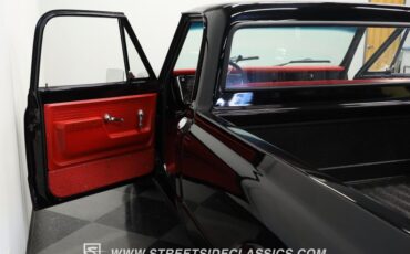 Unknown-C10-1972-Black-Red-32