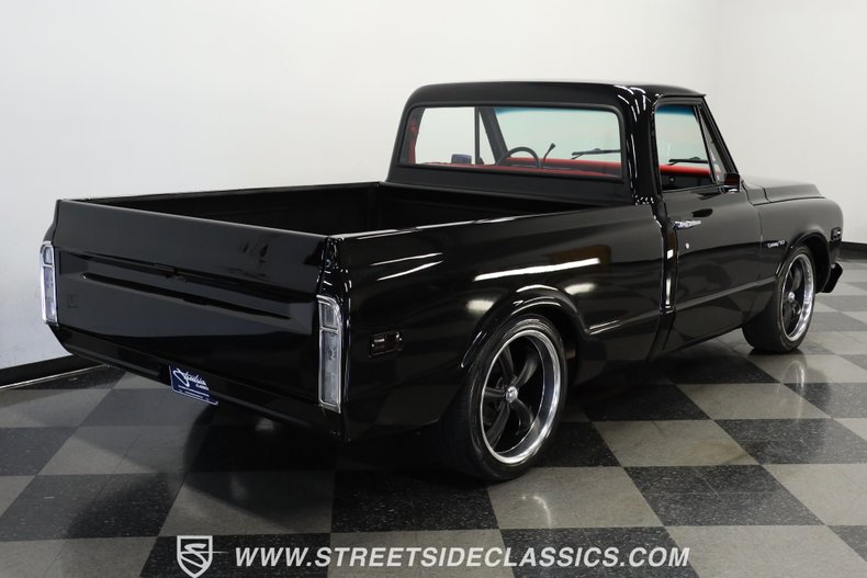 Unknown-C10-1972-Black-Red-4