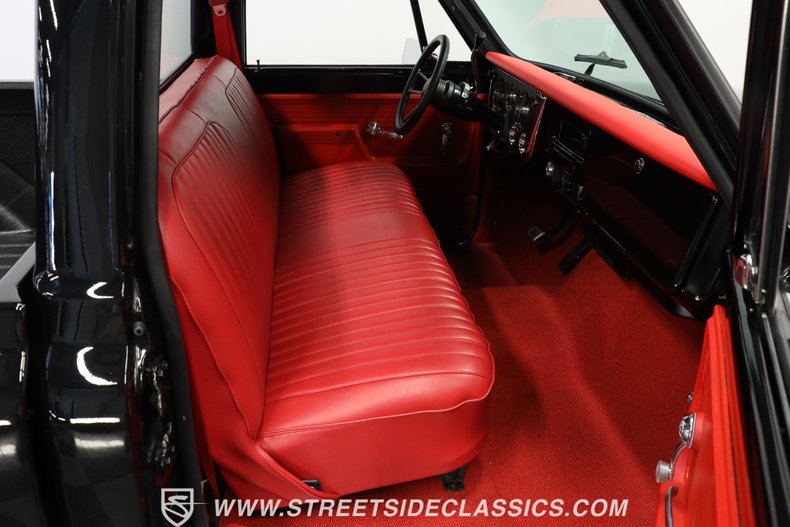 Unknown-C10-1972-Black-Red-41