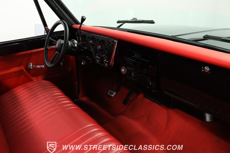 Unknown-C10-1972-Black-Red-42
