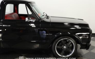 Unknown-C10-1972-Black-Red-6