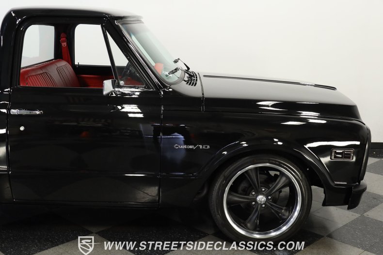 Unknown-C10-1972-Black-Red-6