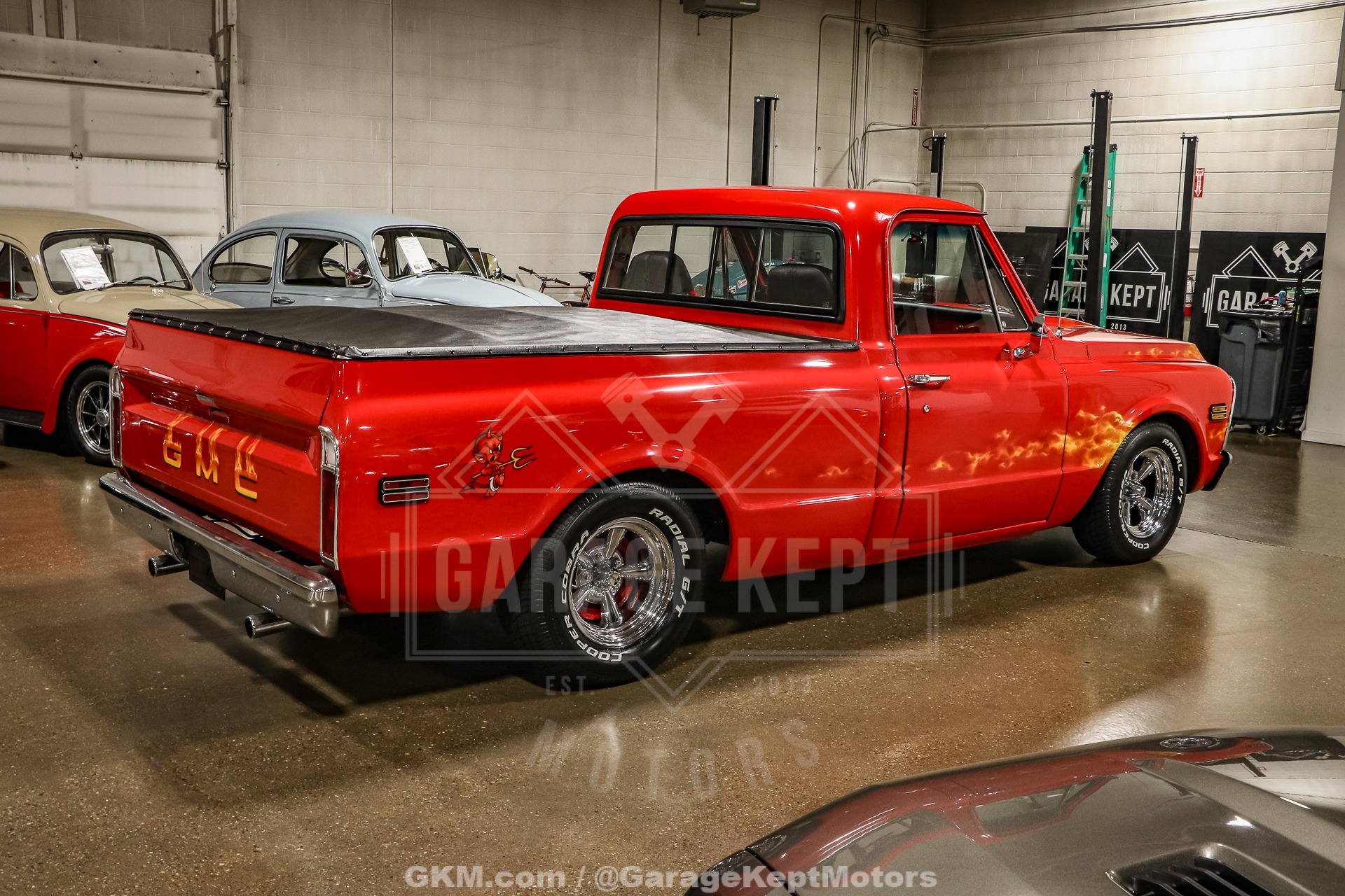 Unknown-C1500-1970-Red-Black-28