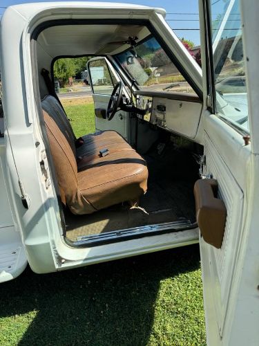 Unknown-C20-1972-White-10