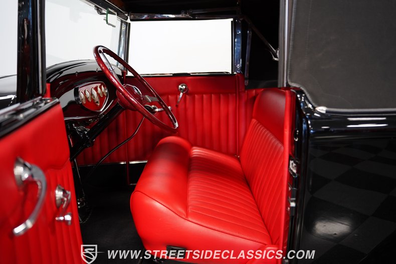 Unknown-Cabriolet-1932-Black-Red-1