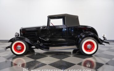 Unknown-Cabriolet-1932-Black-Red-12