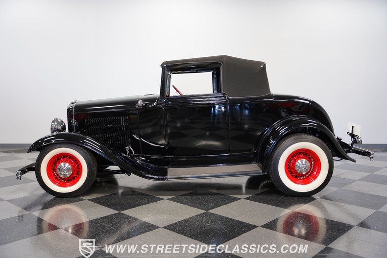 Unknown-Cabriolet-1932-Black-Red-12