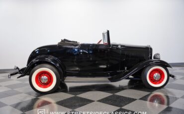 Unknown-Cabriolet-1932-Black-Red-20