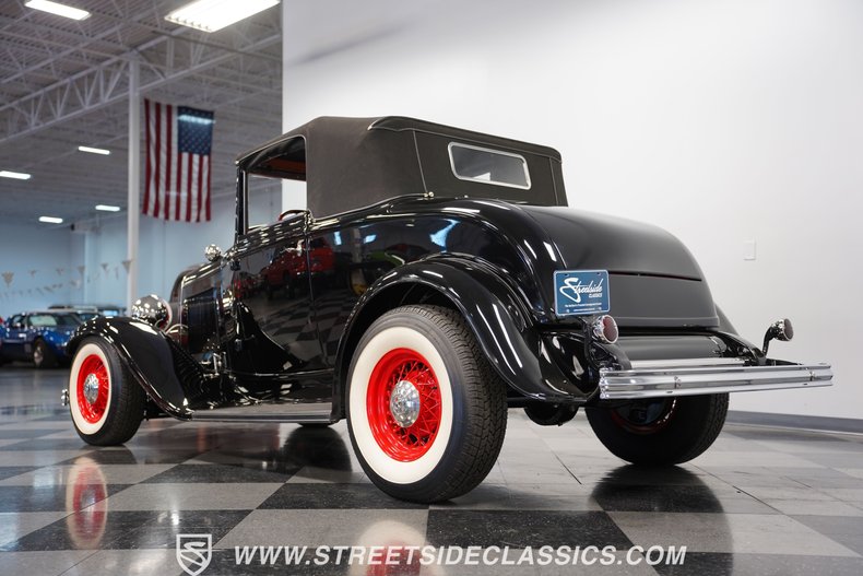 Unknown-Cabriolet-1932-Black-Red-27