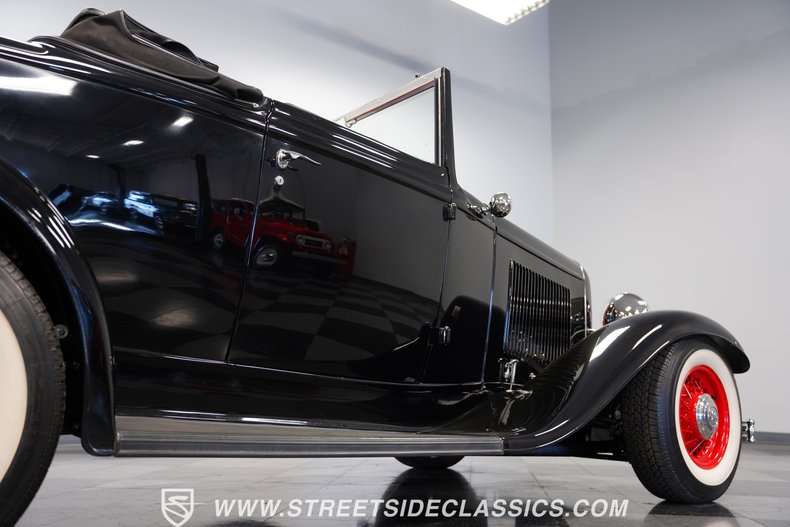 Unknown-Cabriolet-1932-Black-Red-31