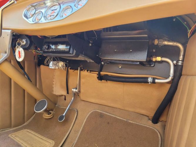 Unknown-Cabriolet-1932-Red-Tan-48