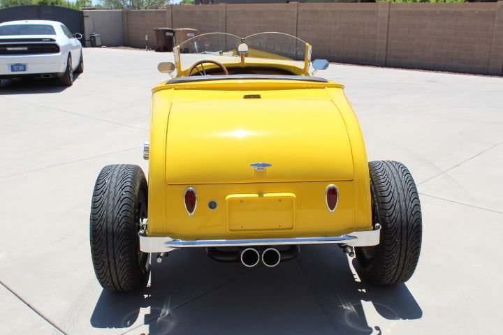Unknown-Cabriolet-1932-yellow-brown-1