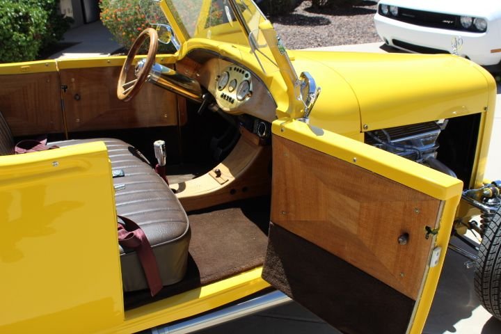 Unknown-Cabriolet-1932-yellow-brown-18