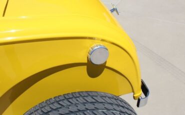 Unknown-Cabriolet-1932-yellow-brown-19