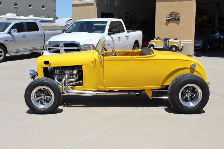 Unknown-Cabriolet-1932-yellow-brown-2