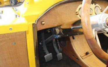 Unknown-Cabriolet-1932-yellow-brown-29