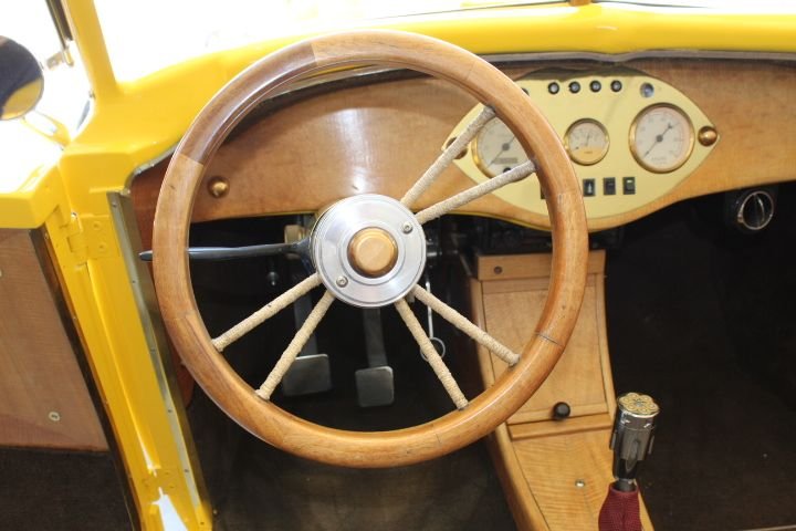 Unknown-Cabriolet-1932-yellow-brown-30